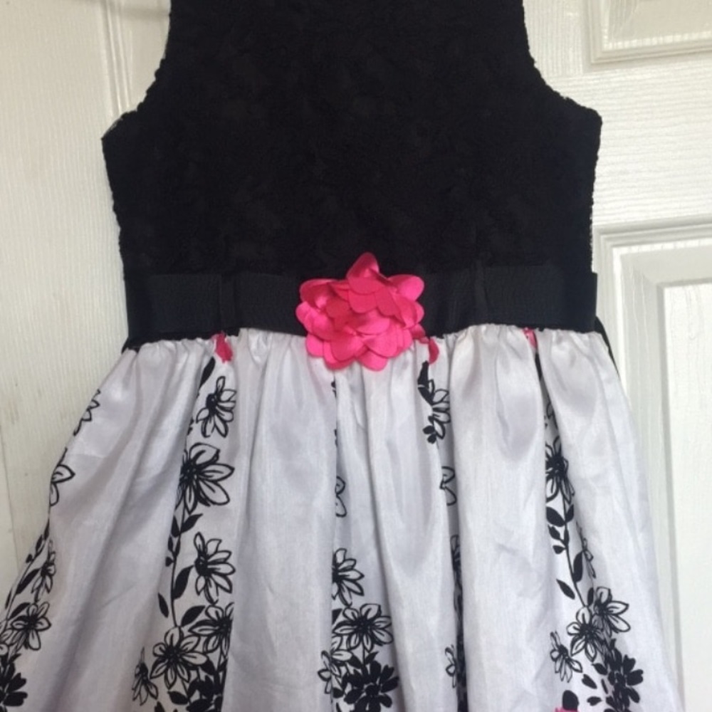 Girls dress